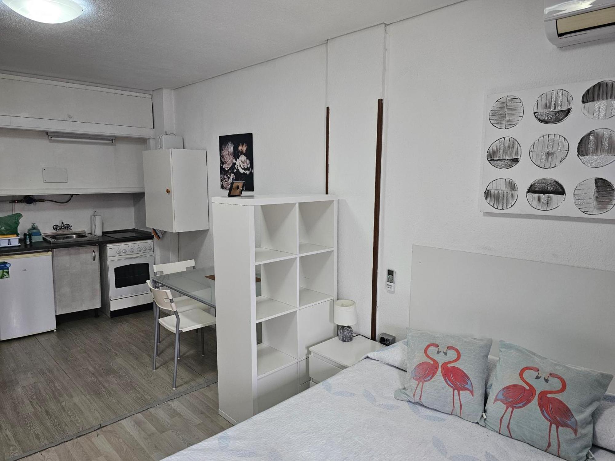 Estudio Doble Con Balcon En Madrid Centro Eksteriør billede